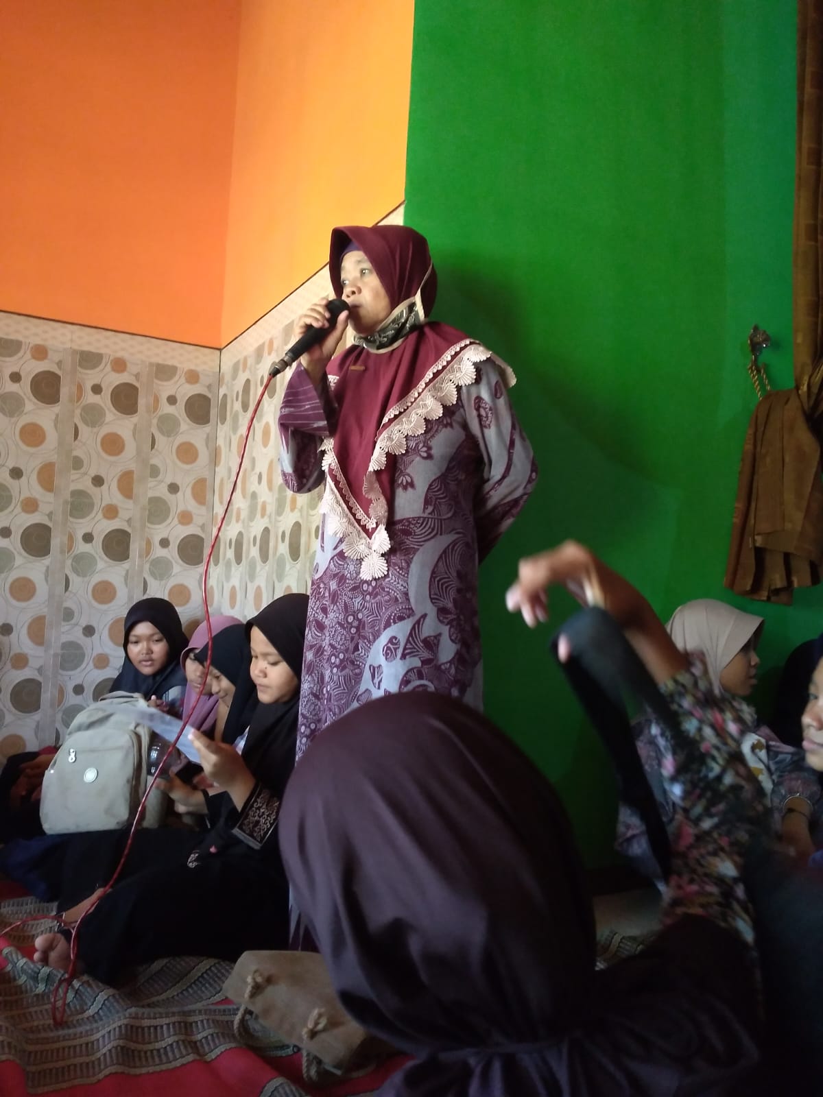 Tingkatkan Karakter Spiritual, Siswa MI Walisongo (MI WALS) Rutin Membaca Sholawat Nabi Setiap Hari Jumat