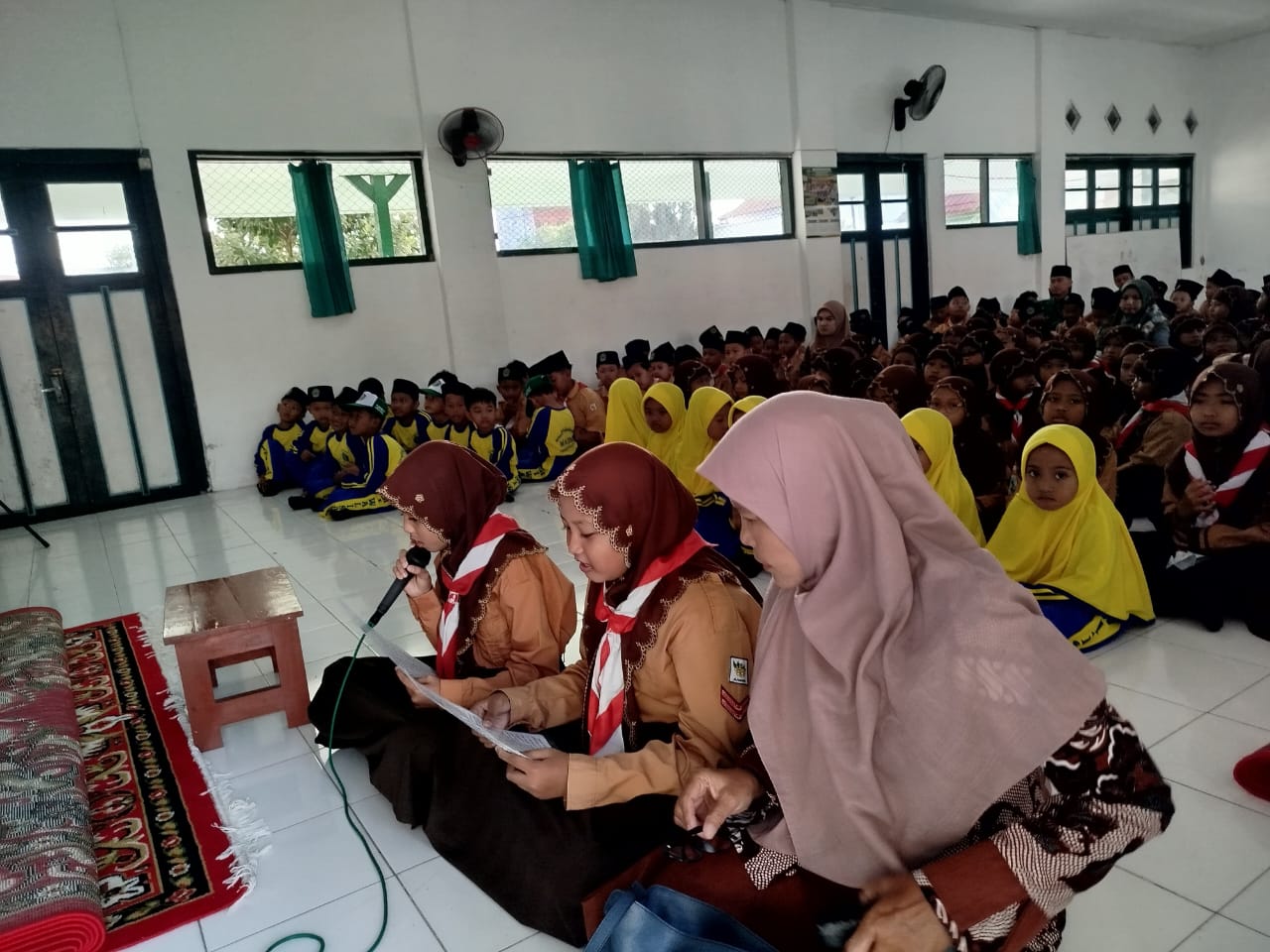 Tumbuhkan Jiwa Spiritual, MI WALI SONGO Adakan Kegiatan Tahlil Bersama Setiap Hari Jumat